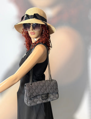 C Crossbody Classic (Limited)