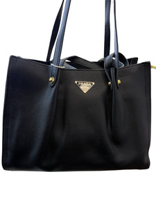 P Shoulder Bag (Limited)