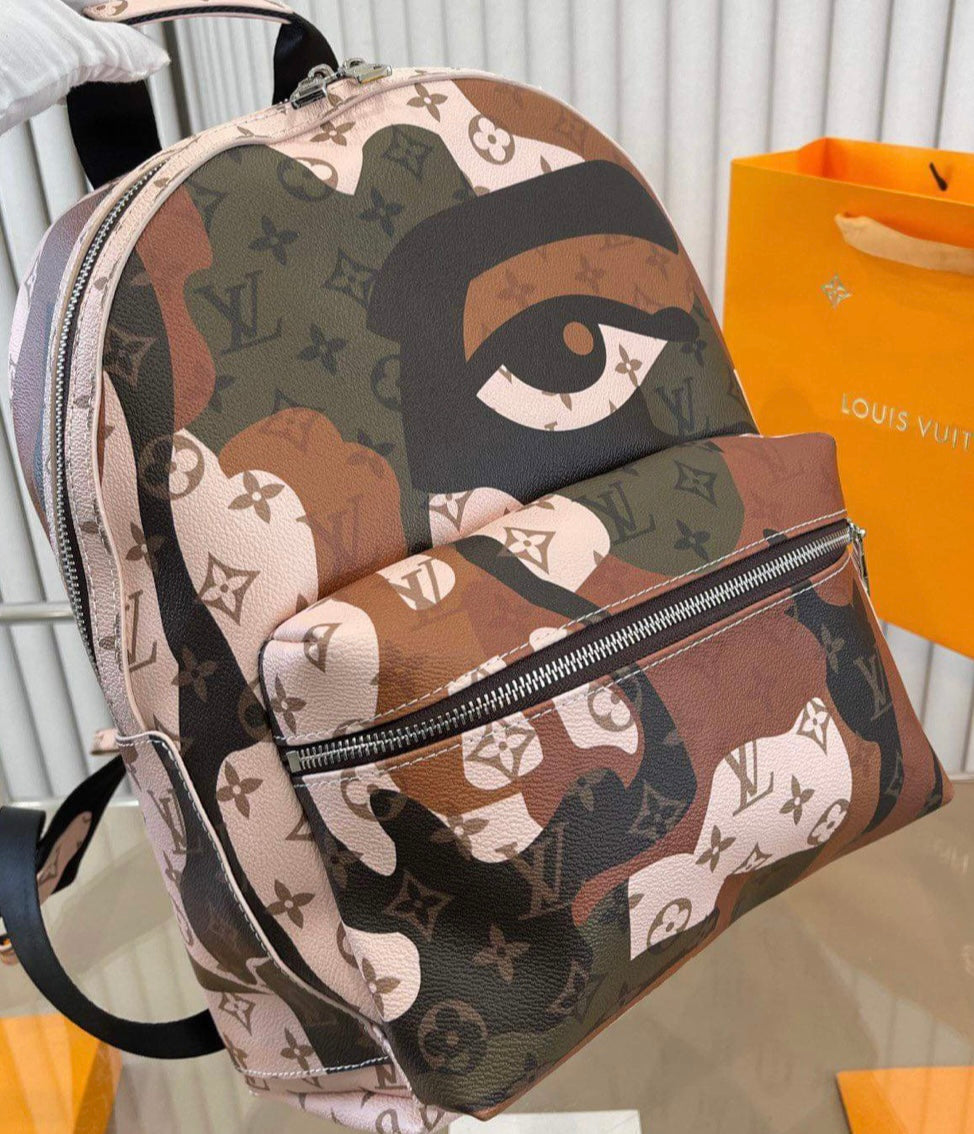 LV backpack and travel duffle set( Limited)