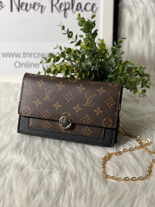 L- Crossbody