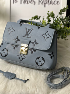 L Crossbody/ handle