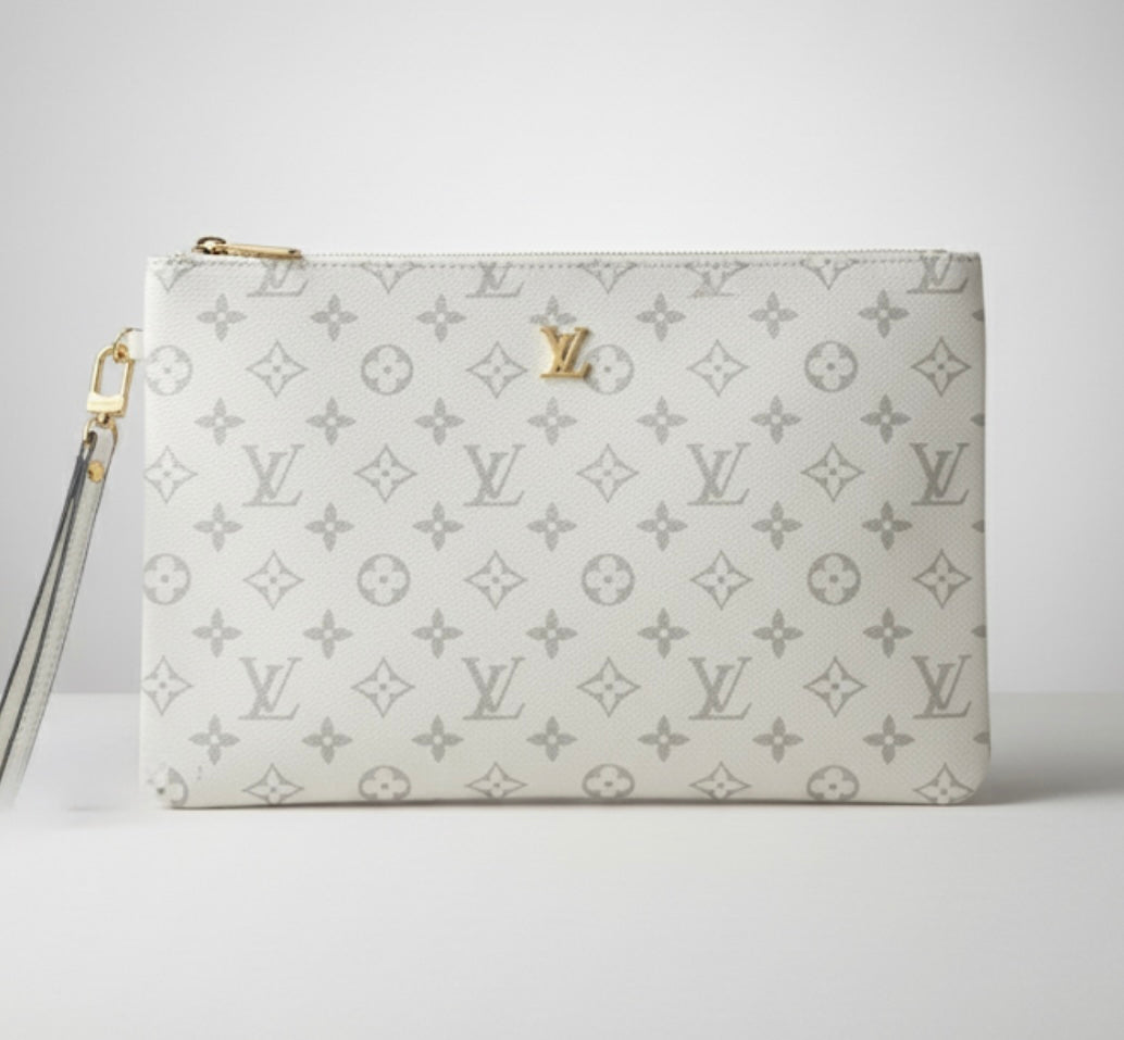 L Wristlet