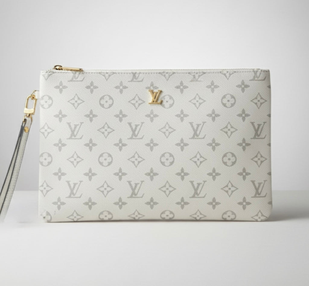 L Wristlet