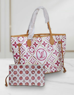 L-Shoulder/Handle with pouch (Nvrfll) Limited - Med