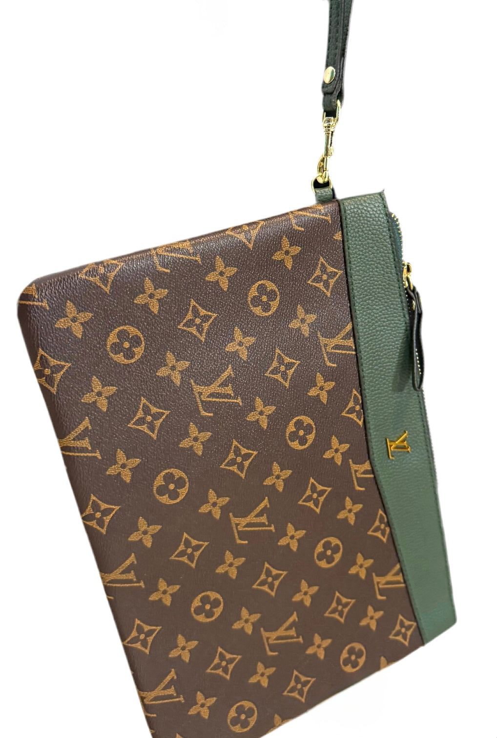 L- Wristlet Bags (2 Available)