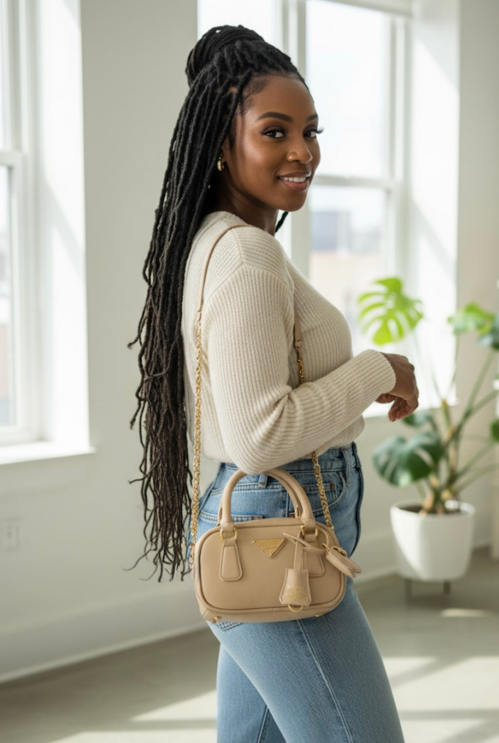 P Crossbody (Limited) with Lock and Key