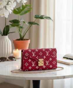 L-Crossbody’s (4 colors available)