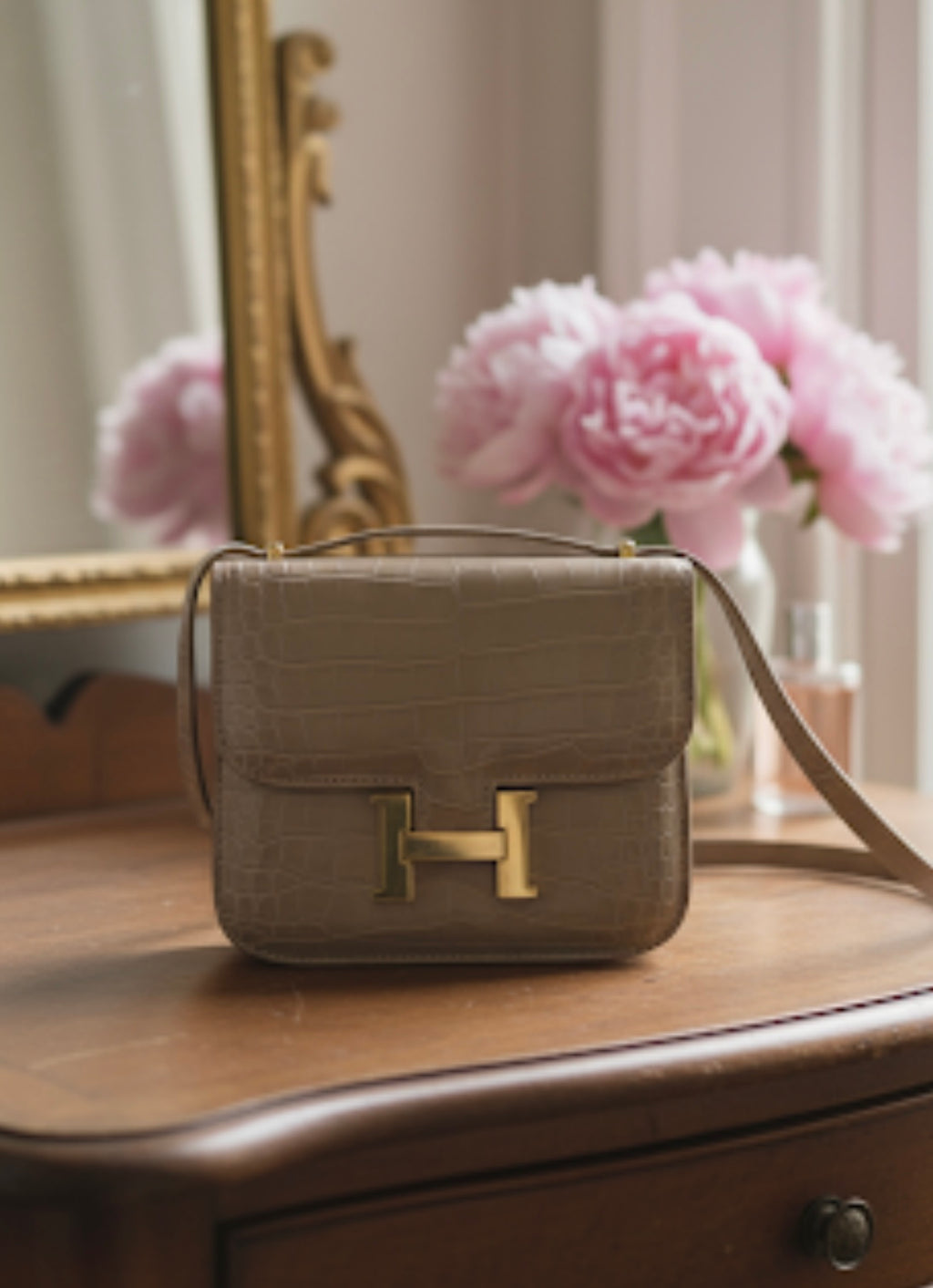 H Crossbody/Shoulder (2 colors available)