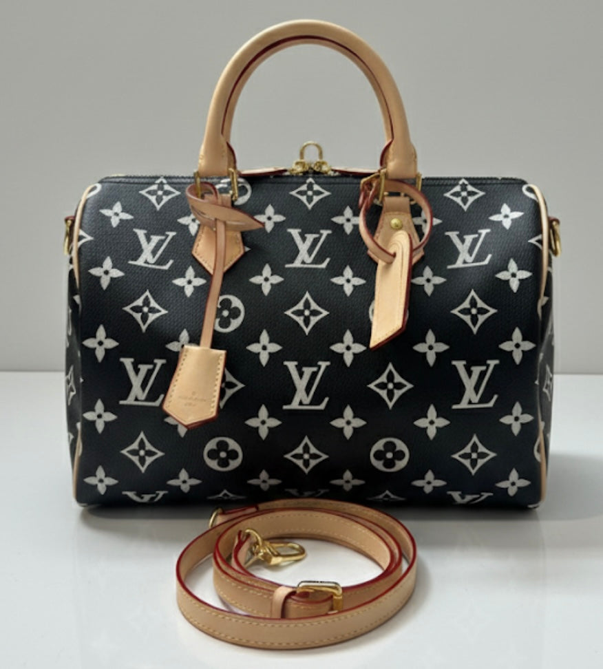 L Handle/ Crossbody Spdy with Lock and Key (Limited) 30cm