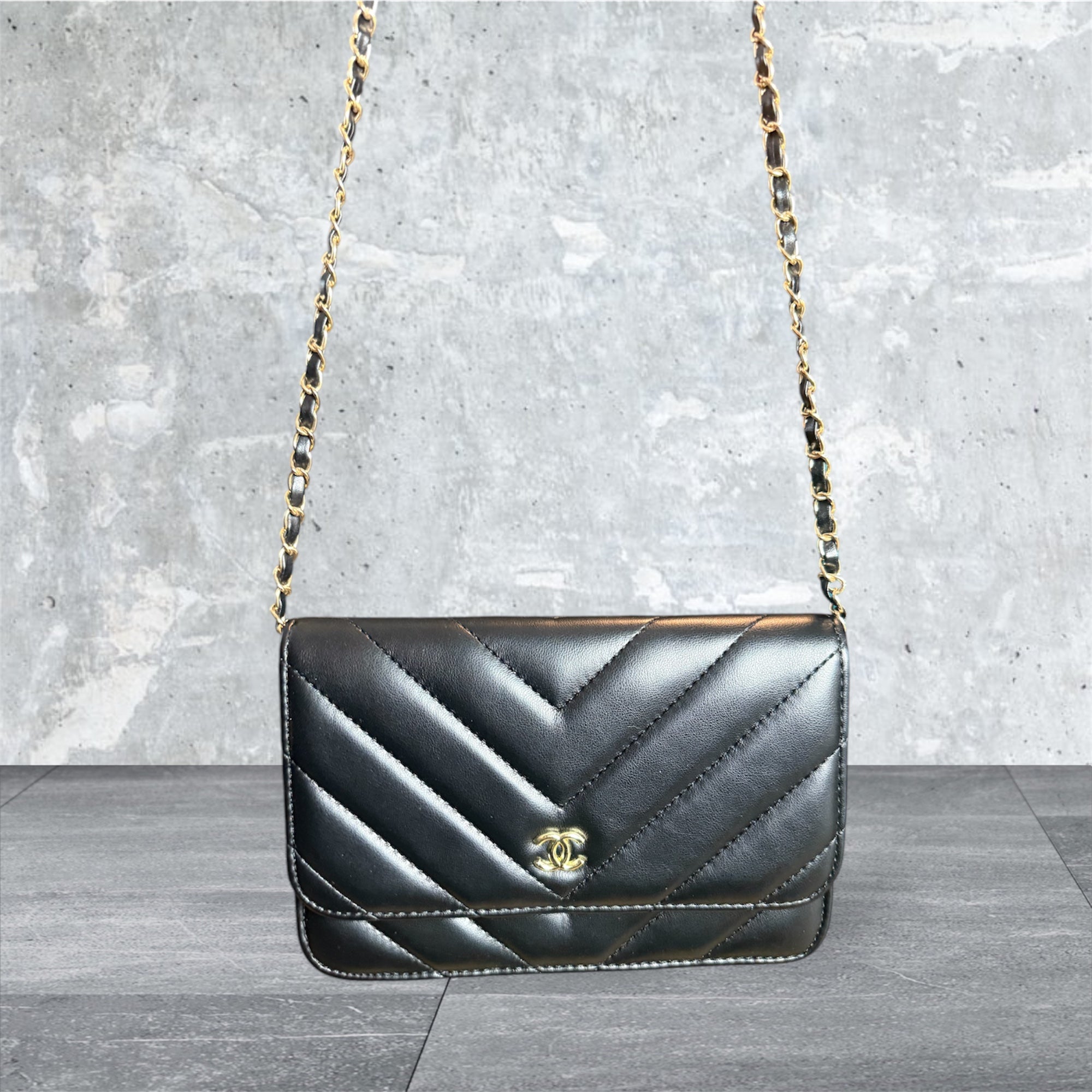 C Crossbody/ Shoulder